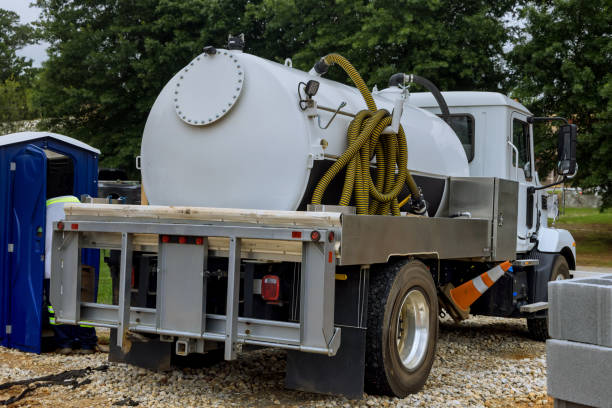 Best Portable restroom trailer rental  in Kent, WA
